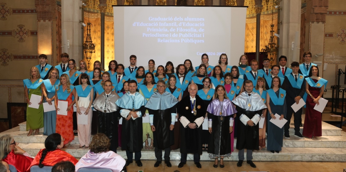 Graduación de la Facultad de Comunicación, Educación y Humanidades